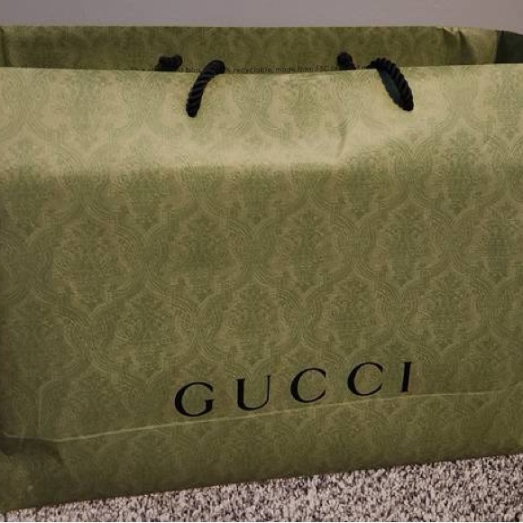 Gucci Tan Leather Shoulder Bag with Bamboo Handle - Picture 2 of 11